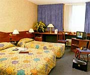 Comfort Inn Massena guestroom