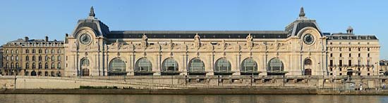 Musée d'Orsay, viewed from across the Seine.